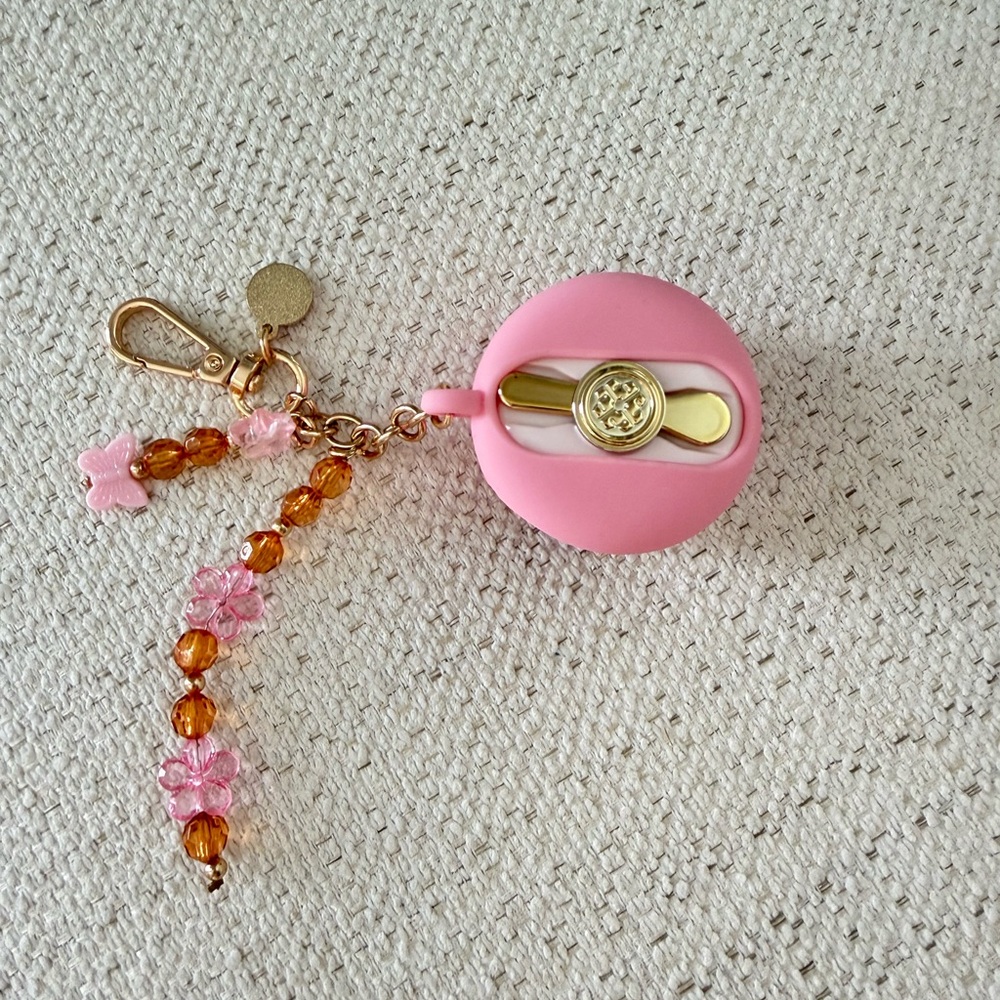 Tatcha The Kissu Lip Mask & limited edition keychain - Picture 3 of 4